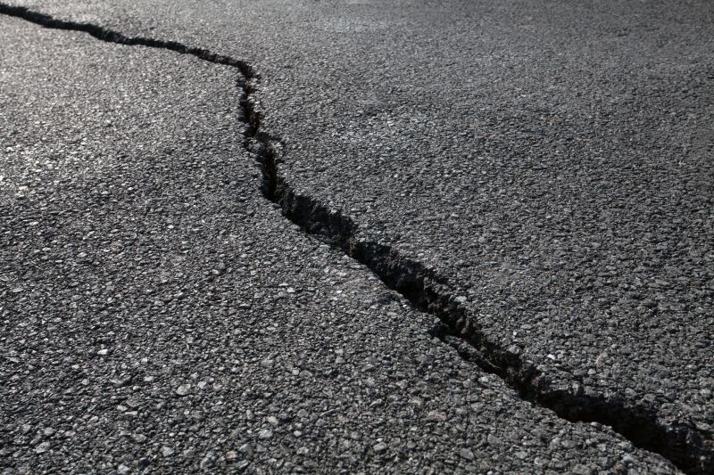 Asphalt Cracks Repair in Los Angeles, CA