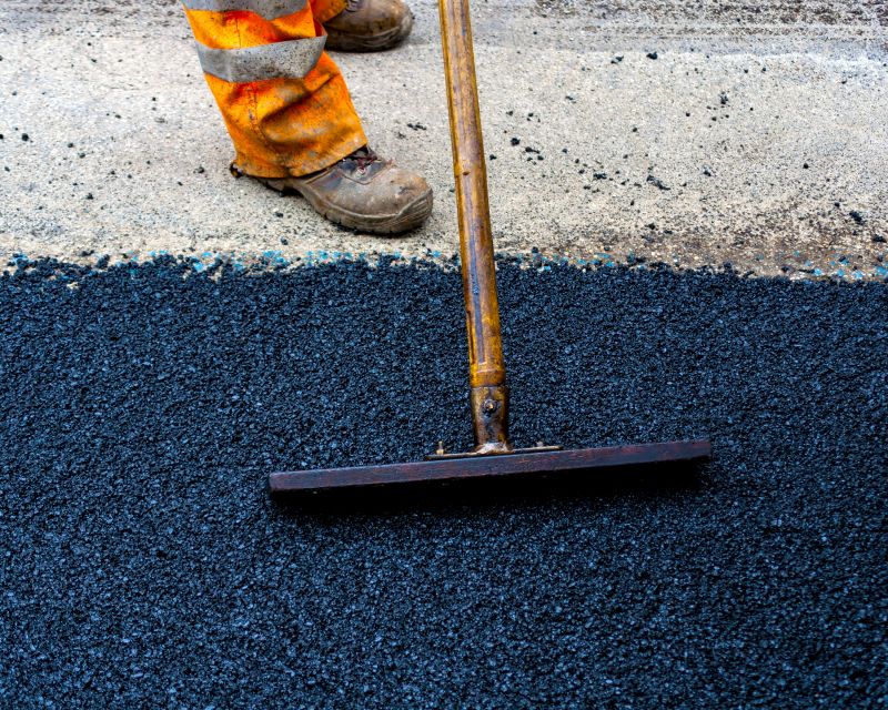 Blacktop Driveway Repair in Los Angeles, CA